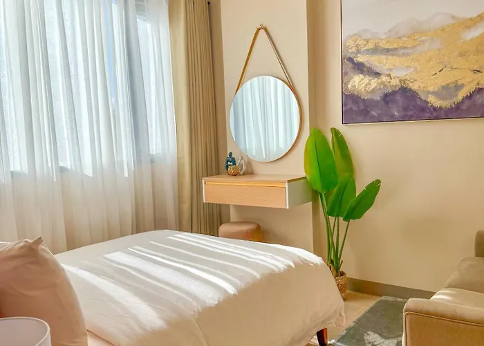 Mactan Newtown Oceanview Aparthotel 3*